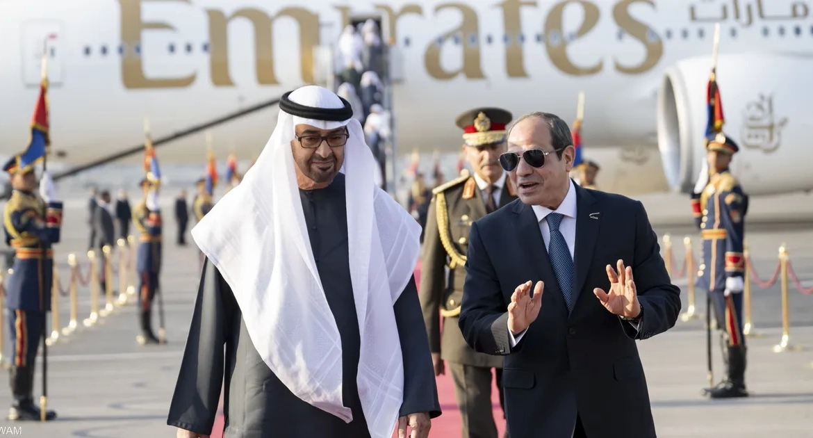 الرئيس المصري يصل الإمارات في زيارة أخوية